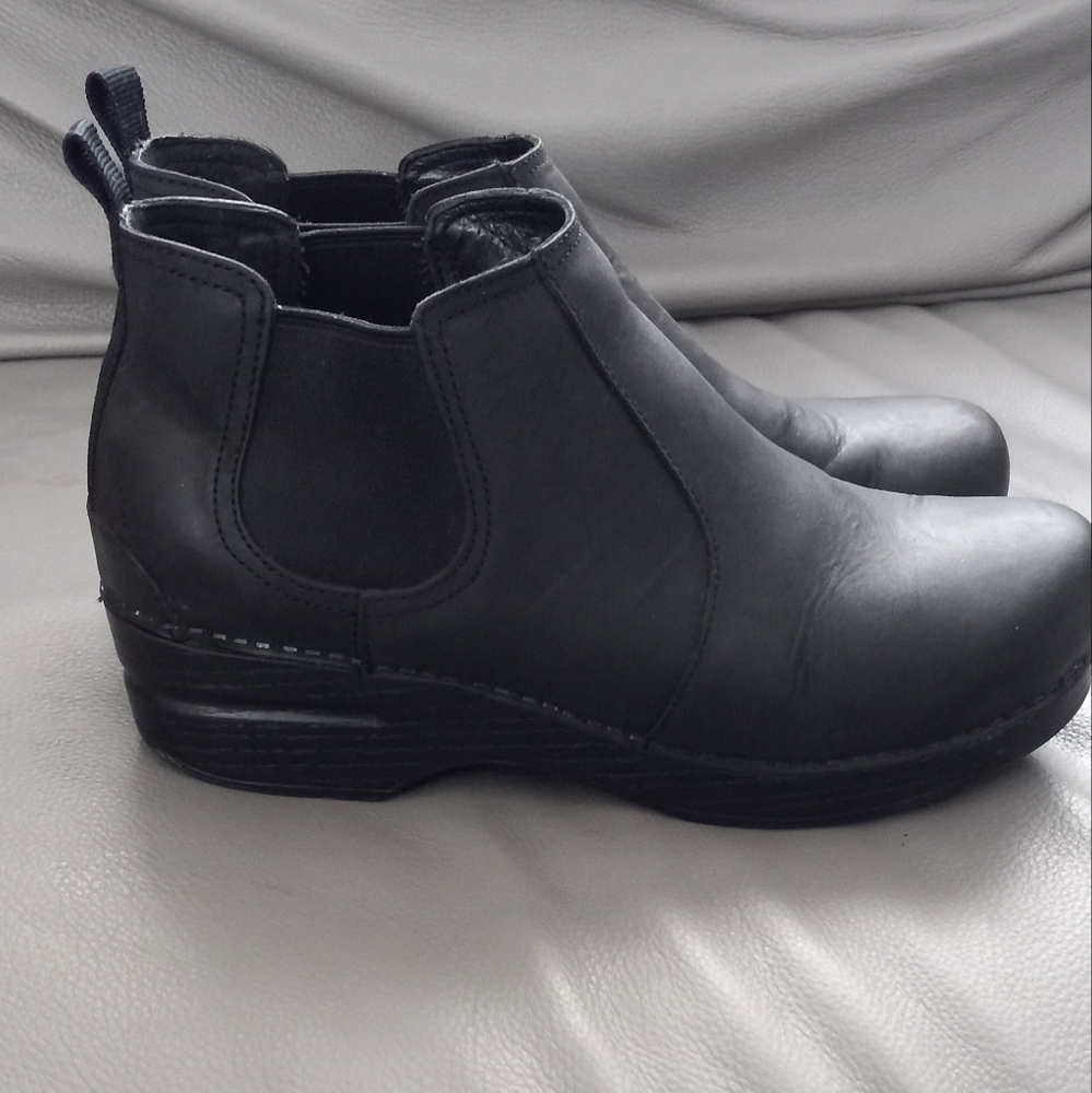 Dansko frankie clogs, black size 39